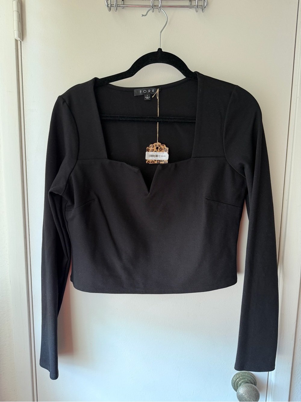 Black Long-Sleeve Square V-Notch Crop Top